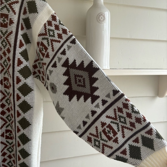 Vintage Aztec Mock Neck Sweater (see measurements) Made in USA - Picture 3 of 11